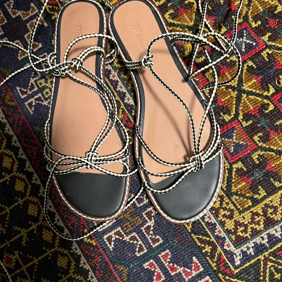 strappy sandals flats - Picture 1 of 1